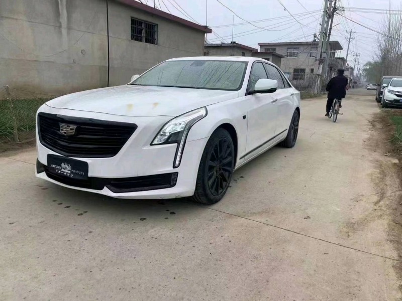 东营17年凯迪拉克XT68