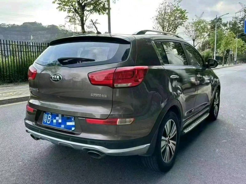 广州15年起亚智跑8