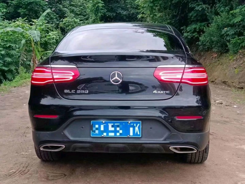 东营19年奔驰GLC2