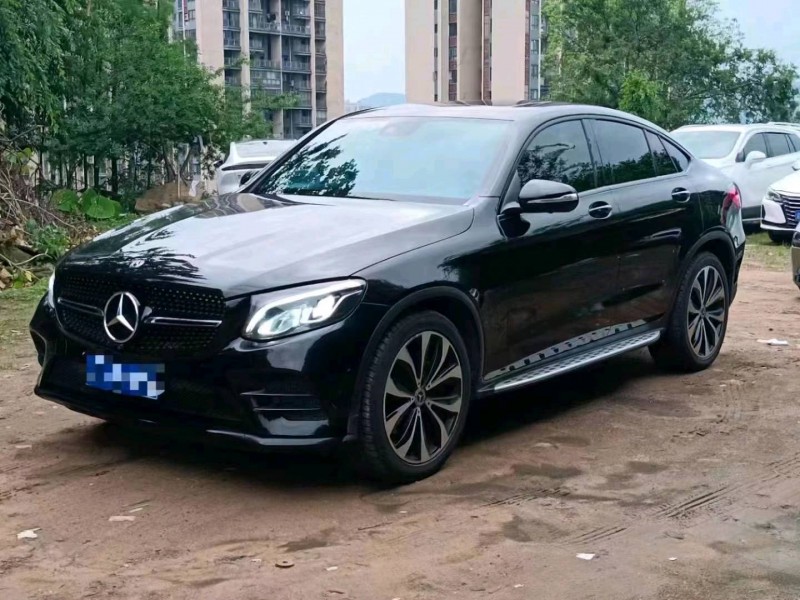 东营19年奔驰GLC7