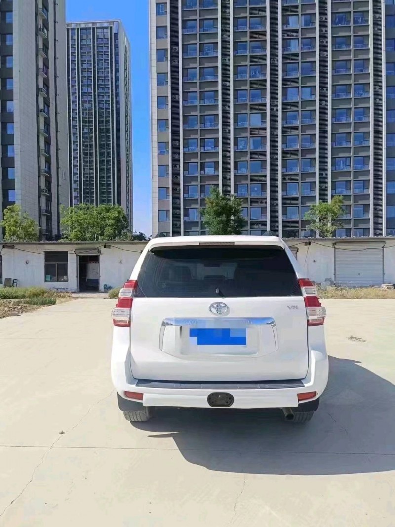 东营14年丰田普拉多4