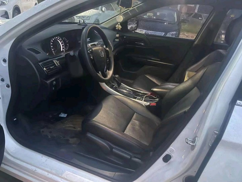 广州16年本田雅阁3