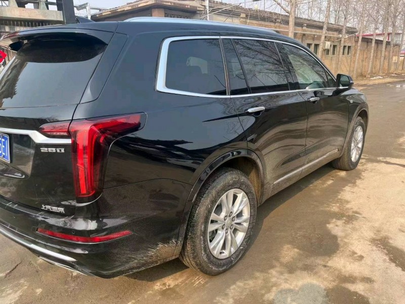 保定21年凯迪拉克XT64