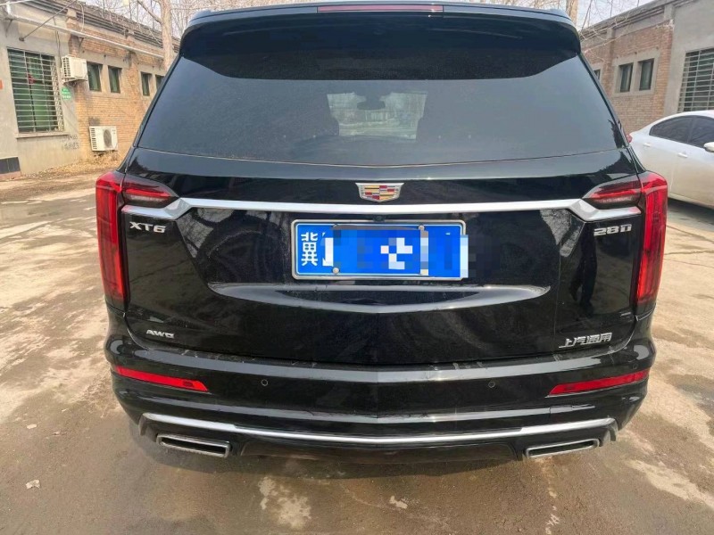 保定21年凯迪拉克XT68