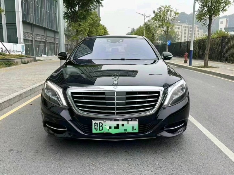 广州17年奔驰S1