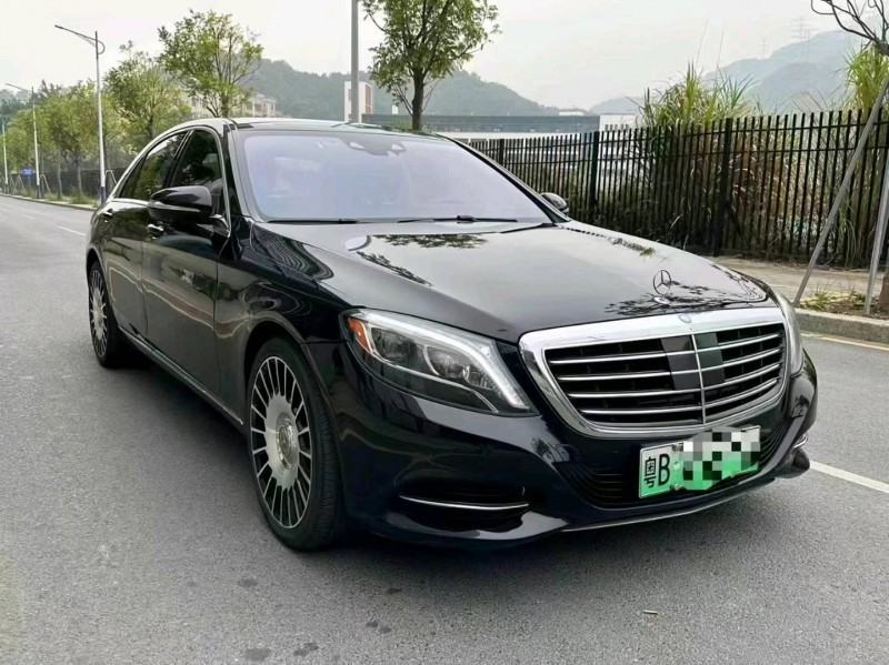 广州17年奔驰S2
