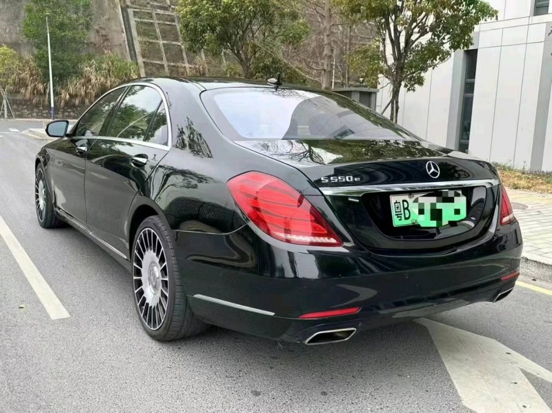 广州17年奔驰S7