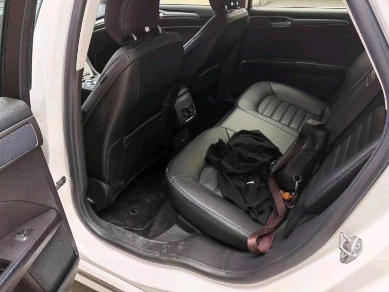 南宁21年福特蒙迪欧3