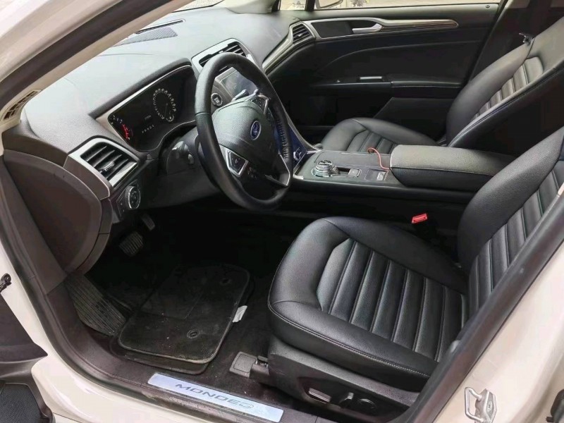 南宁21年福特蒙迪欧4