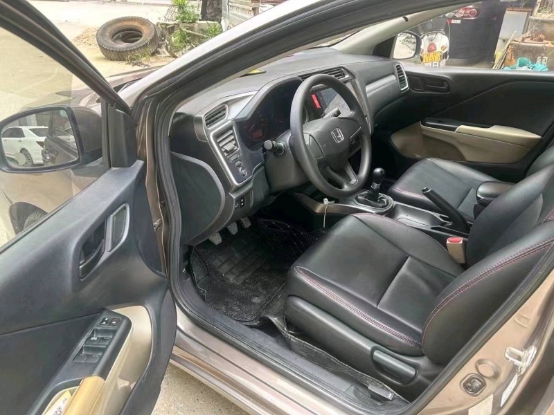 南宁17年本田哥瑞6