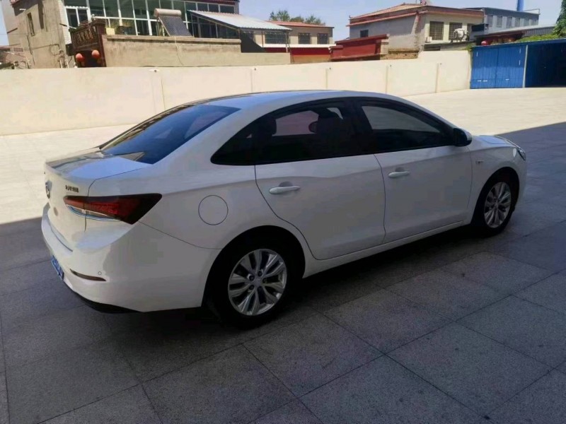 保定21年别克英朗4