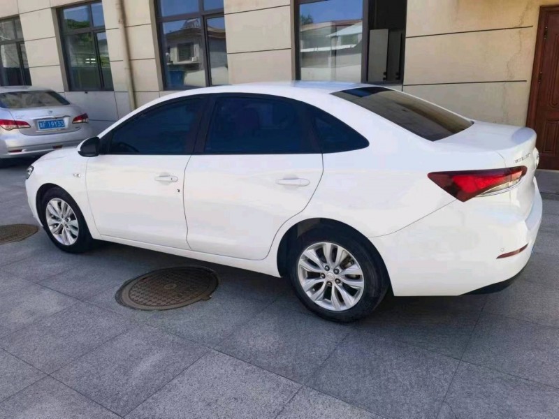 保定21年别克英朗5