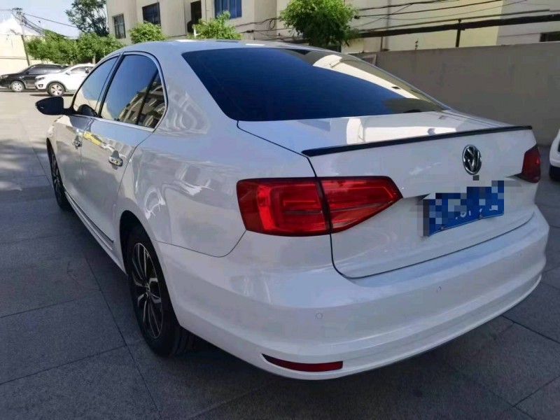 保定18年大众速腾5