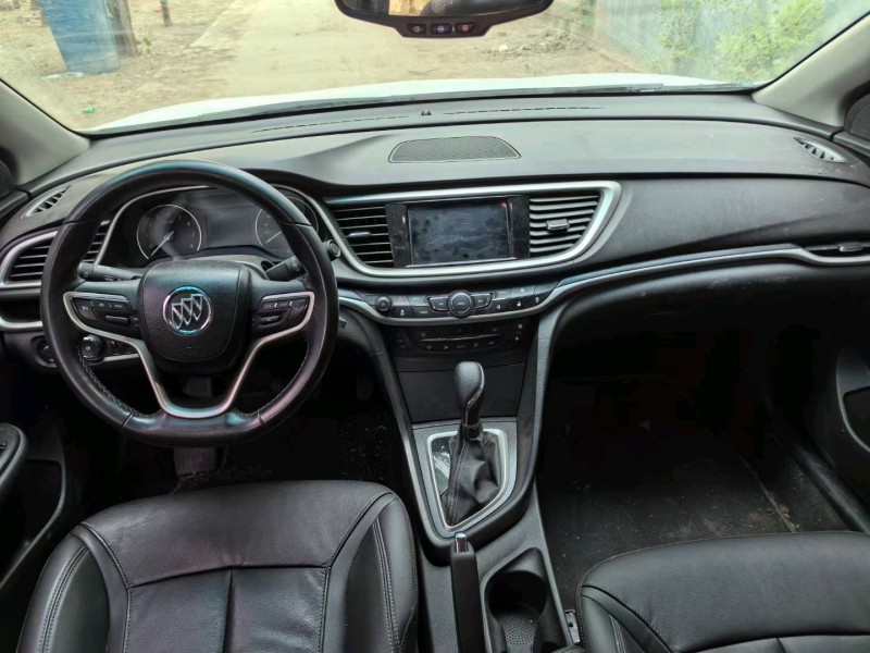 菏泽19年别克英朗7