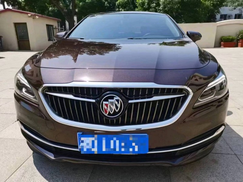 保定18年别克君越1