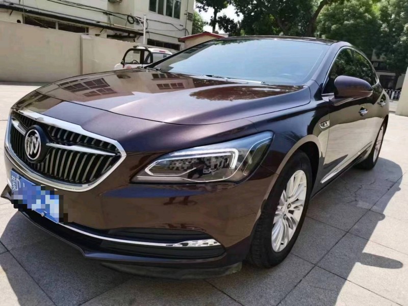 保定18年别克君越2