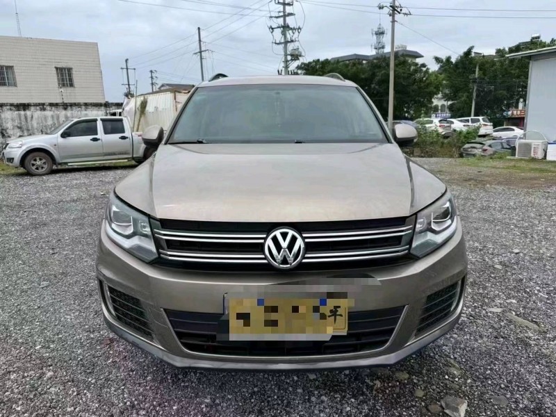 南宁13年大众途观1