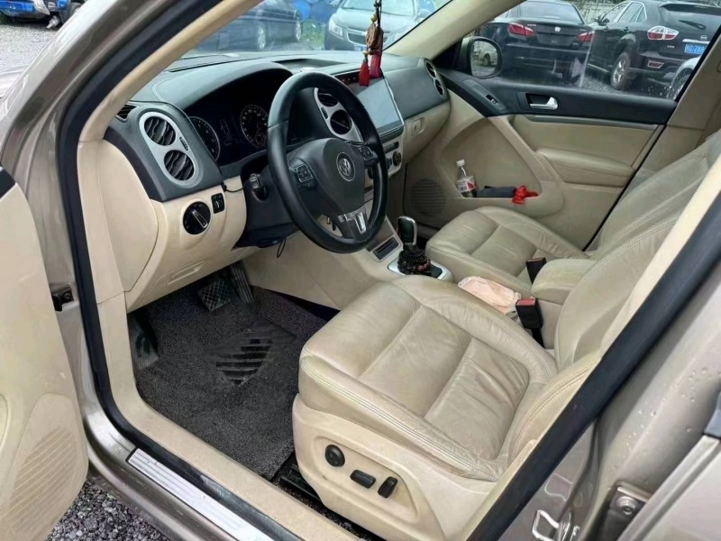 南宁13年大众途观2