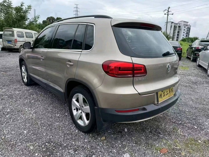 南宁13年大众途观5