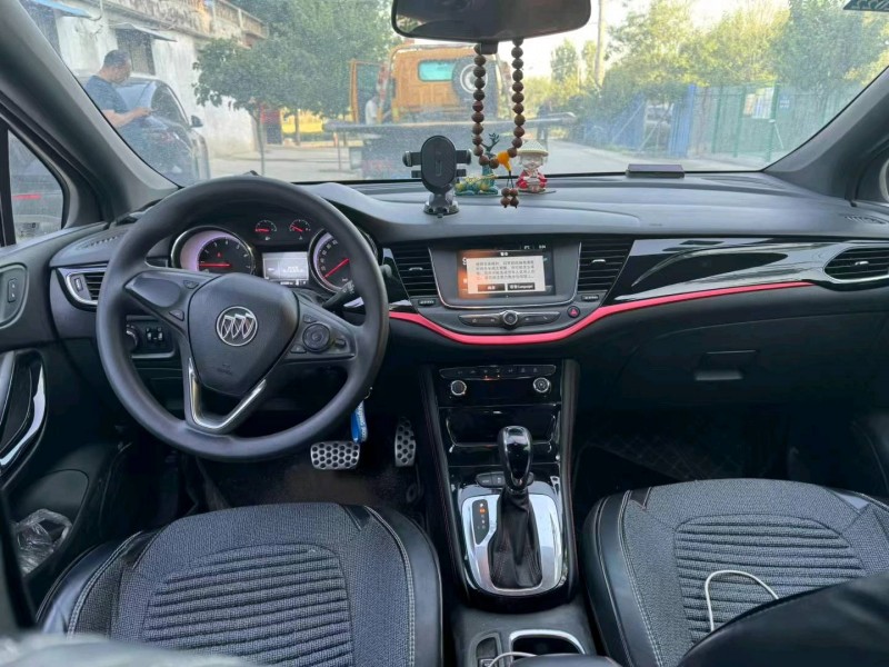 济南16年别克威朗3