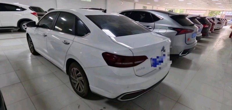 南宁22年大众朗逸2