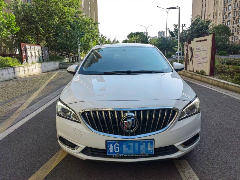 苏州17年别克威朗1