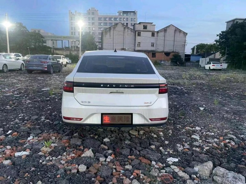 杭州21年寶駿RC52