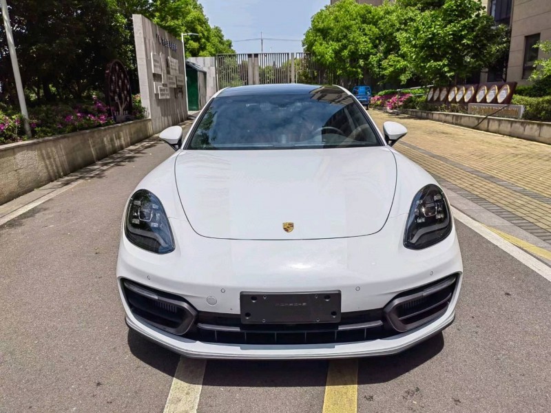 徐州23年保时捷帕拉梅拉1