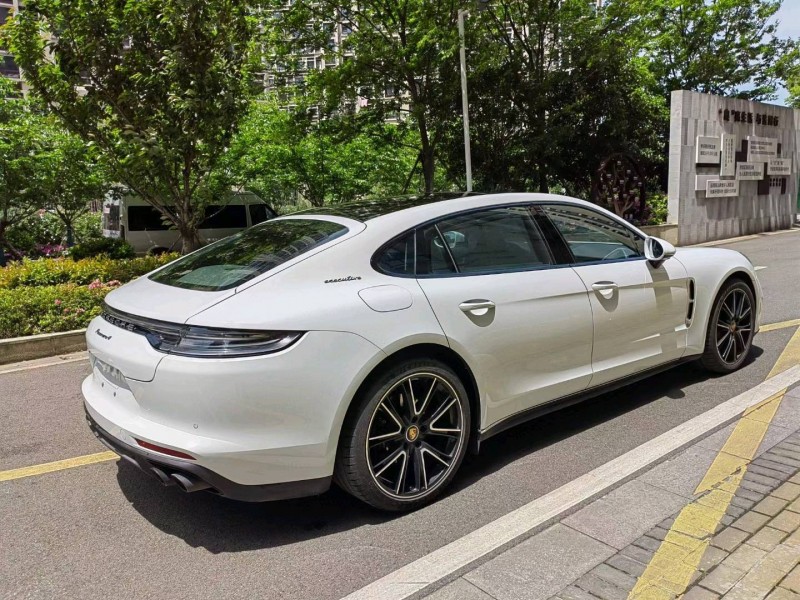 徐州23年保时捷帕拉梅拉8
