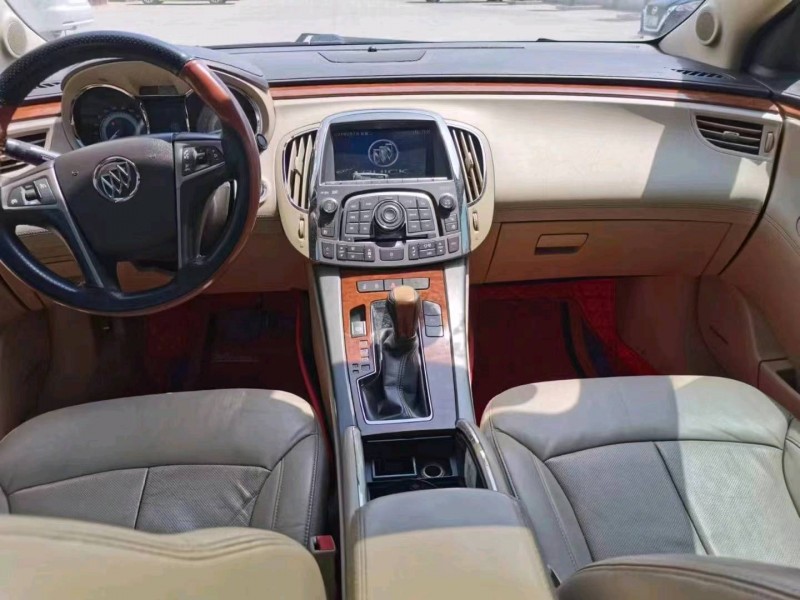 保定11年别克君越7