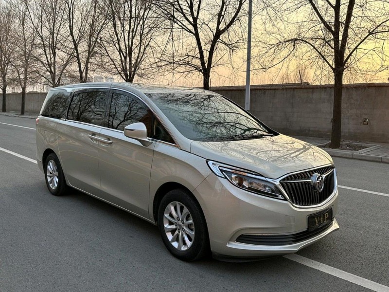 徐州18年别克GL83