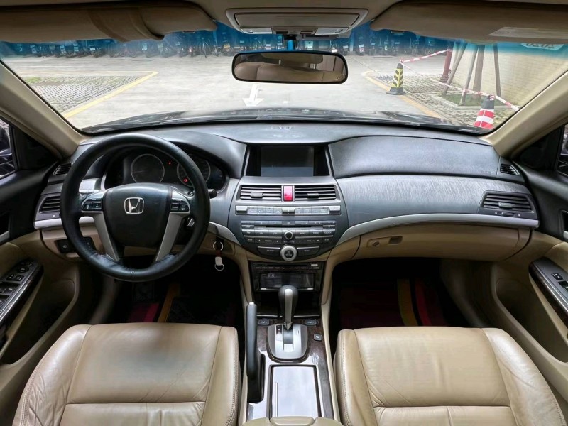 徐州10年本田雅阁8