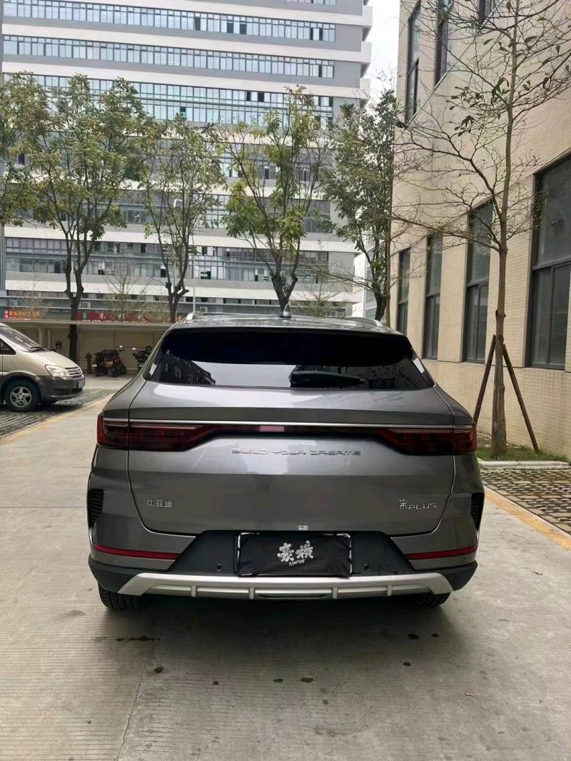 广州21年比亚迪宋5