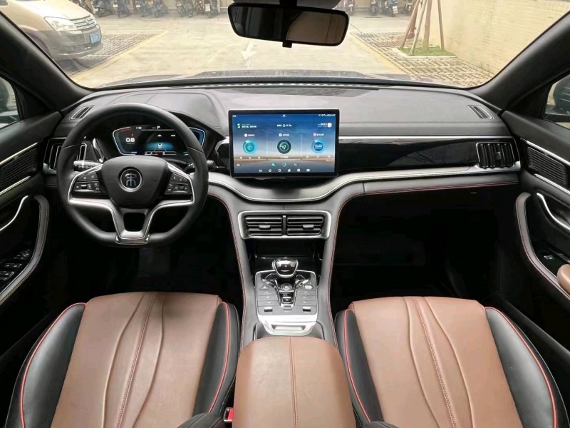 广州21年比亚迪宋8