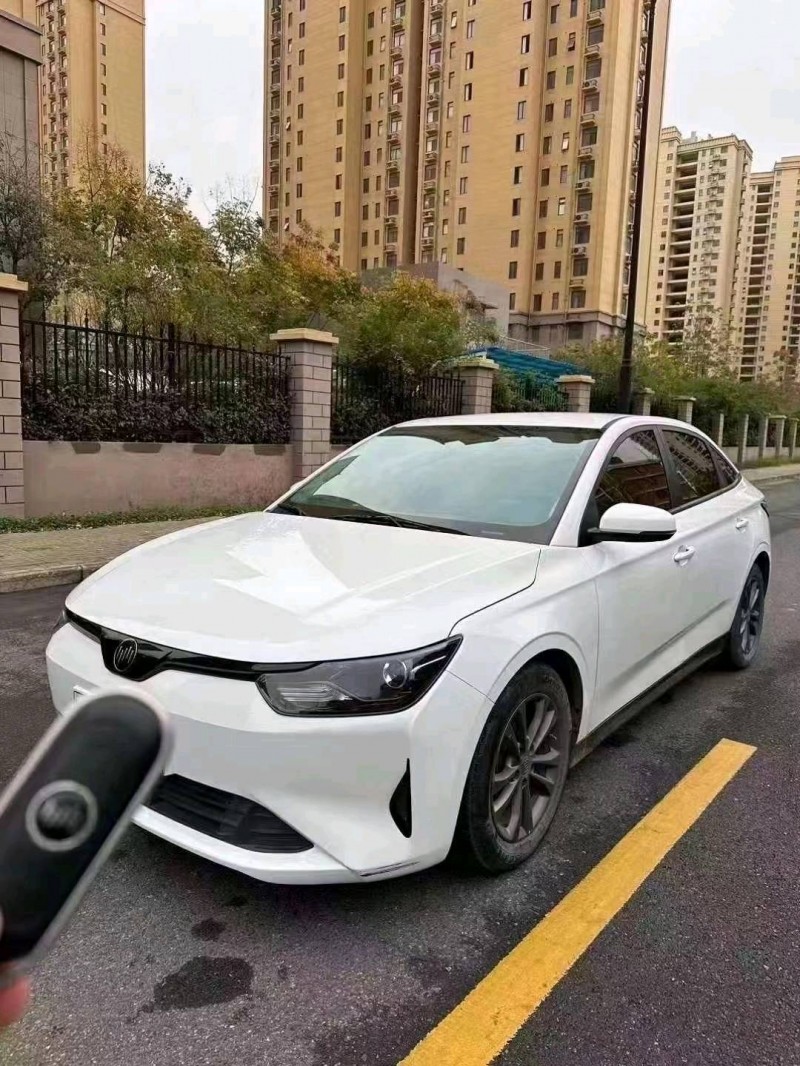 阜陽22年威馬汽車E52