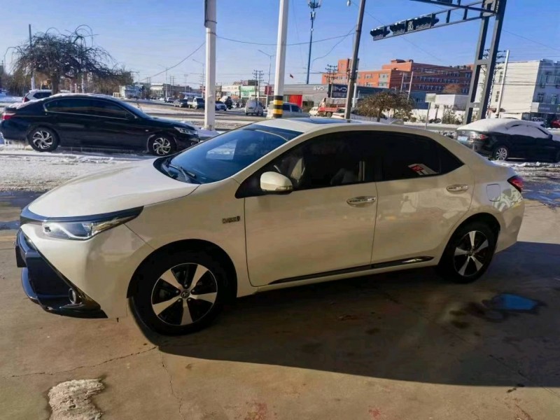 保定19年丰田雷凌2