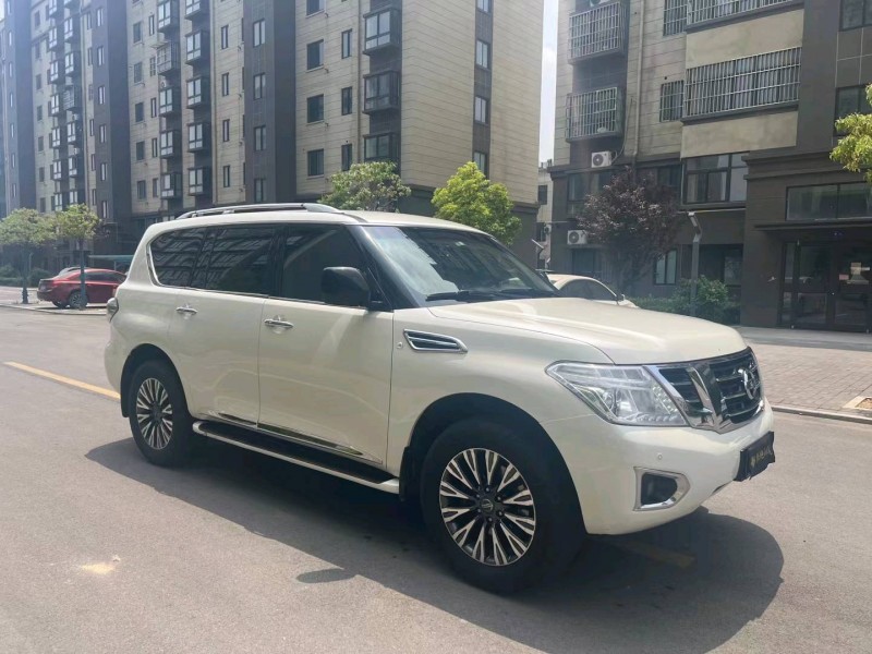 徐州17年日产途乐3