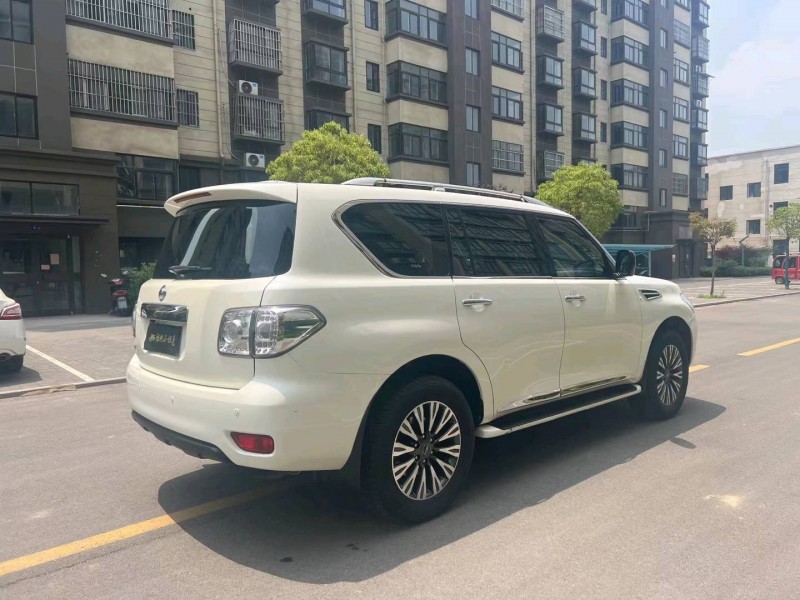 徐州17年日产途乐7