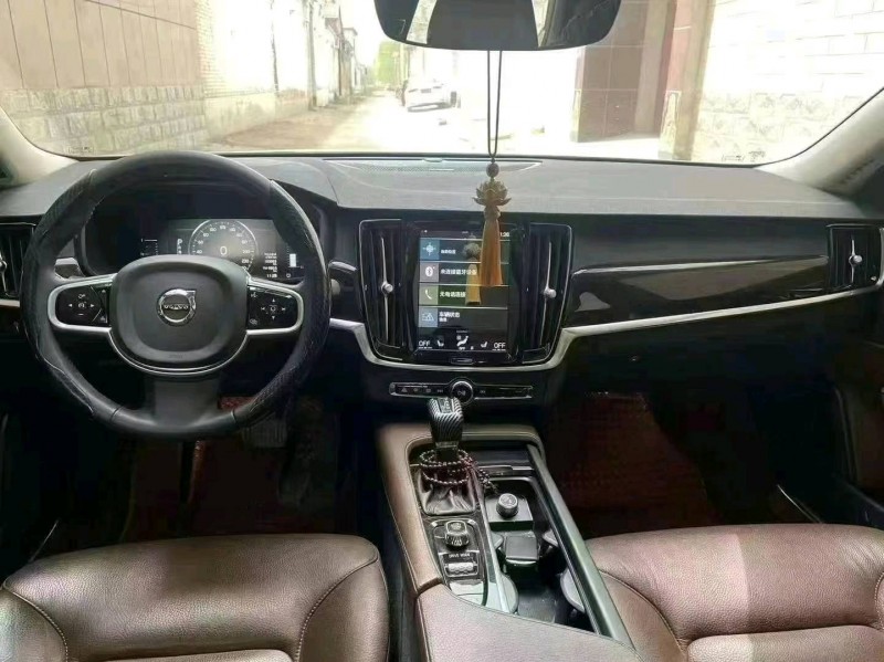 保定17年沃尔沃S907