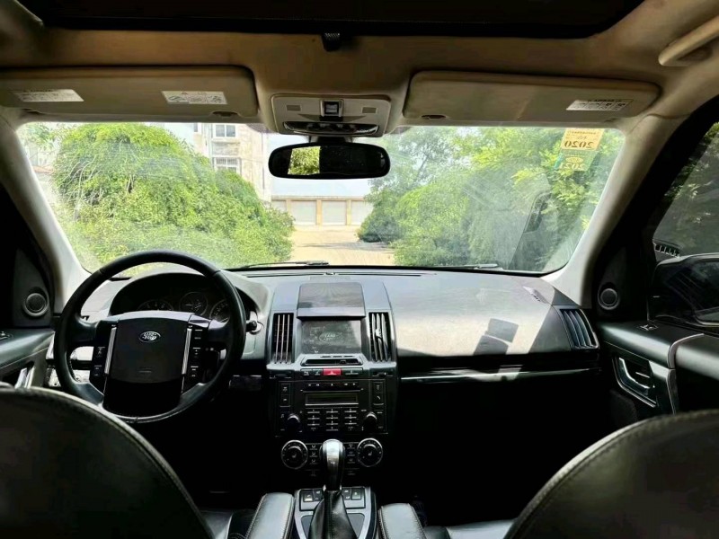 东营12年路虎发现神行6