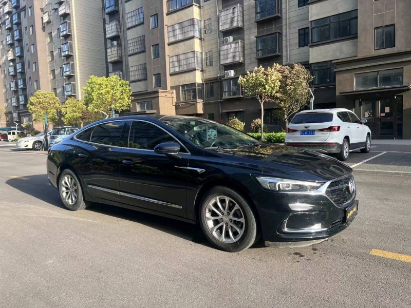 徐州20年别克君越3