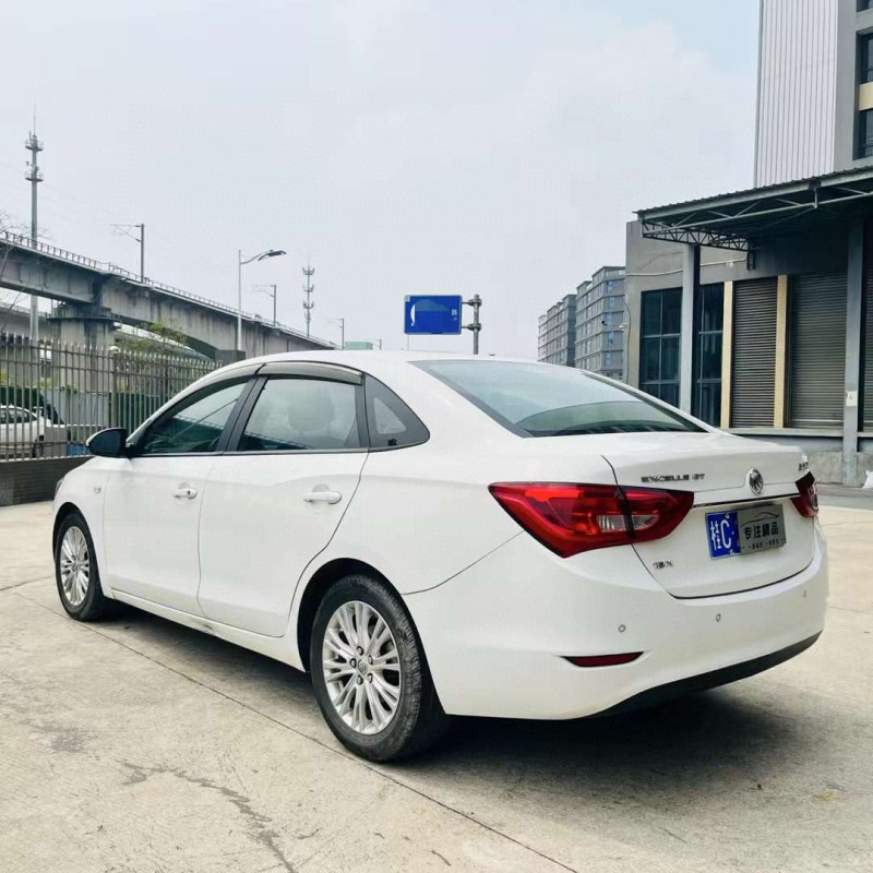 佛山17年别克英朗7