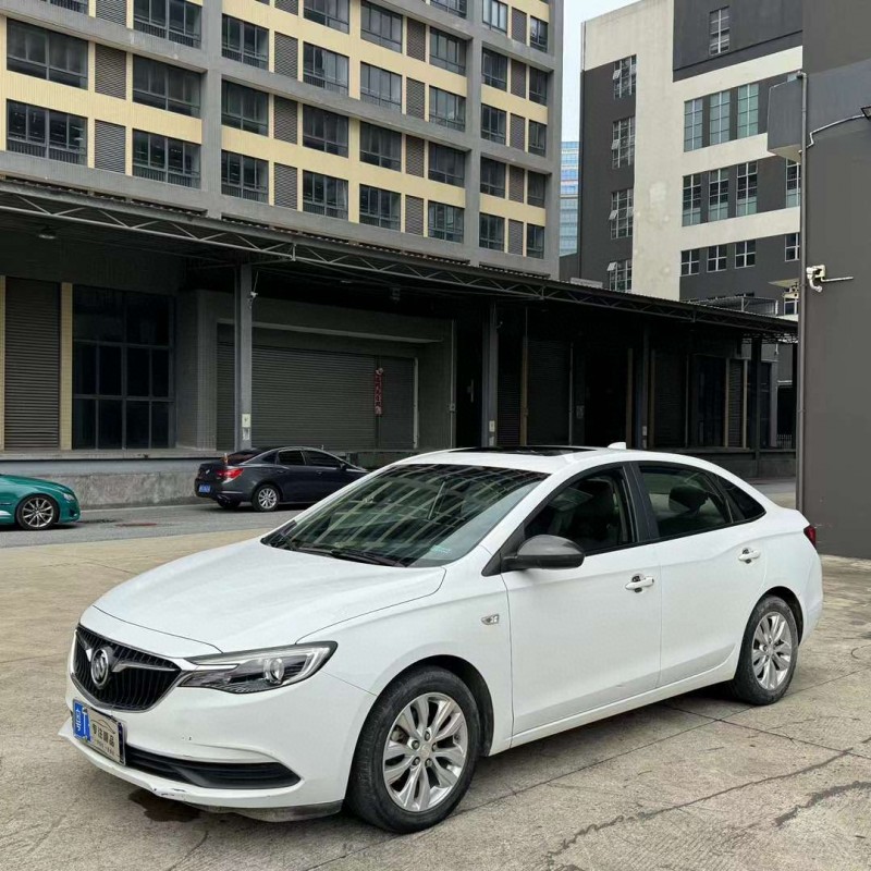 佛山18年别克英朗3