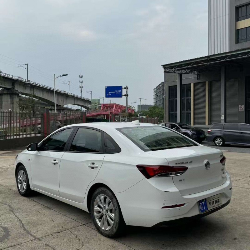 佛山18年别克英朗4