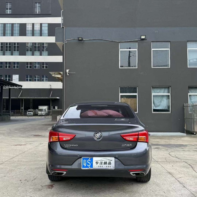 佛山17年别克威朗9