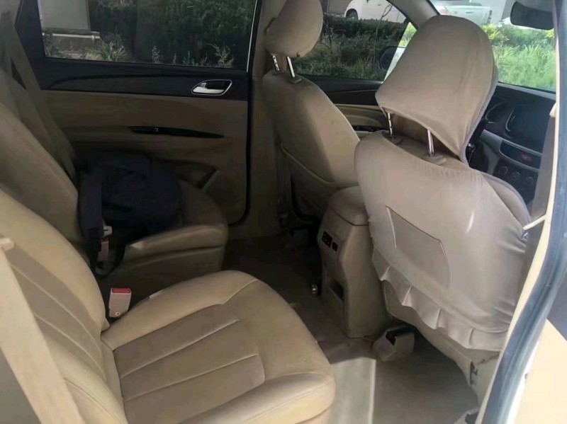 東營21年寶駿7305