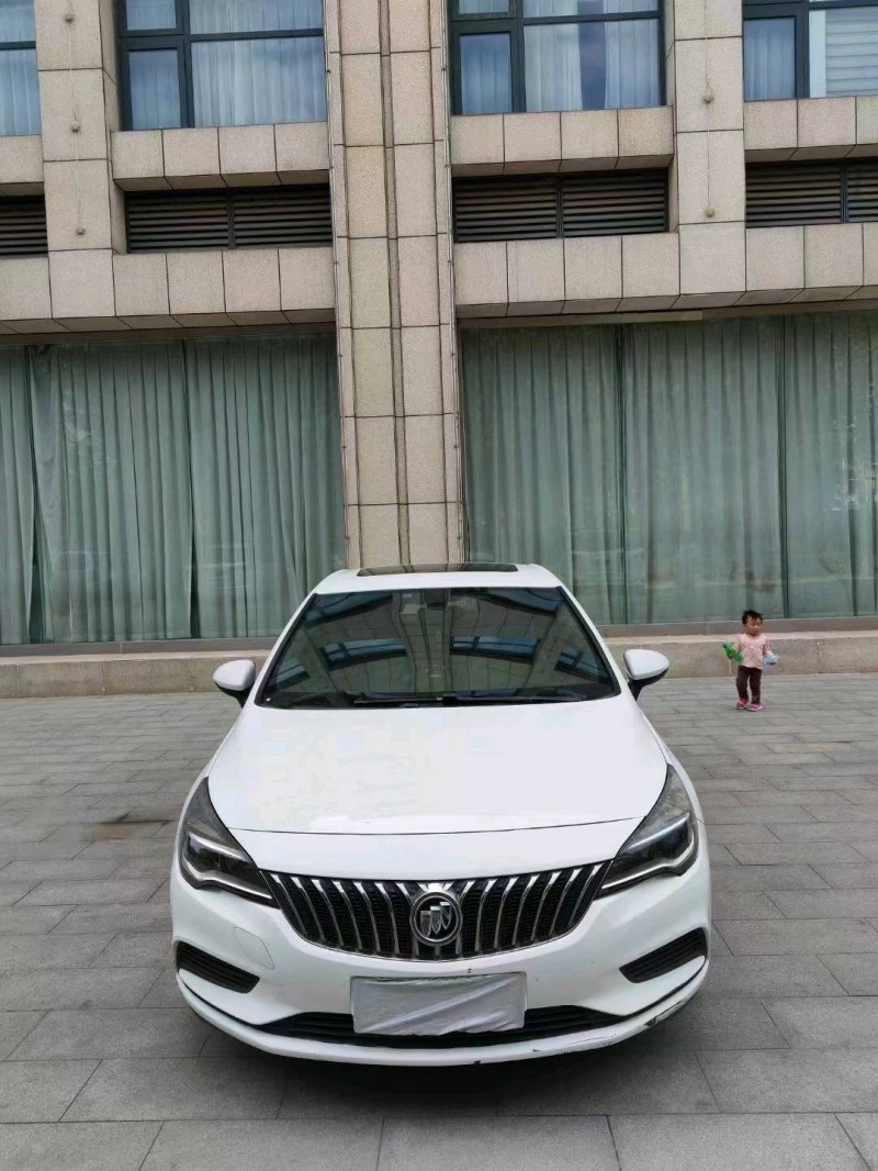 保定16年别克威朗1