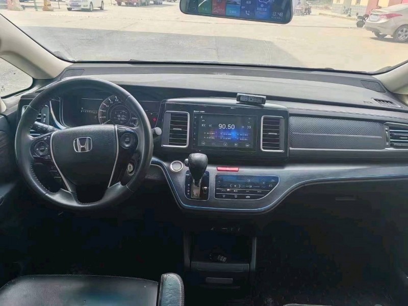 东营16年本田艾力绅7