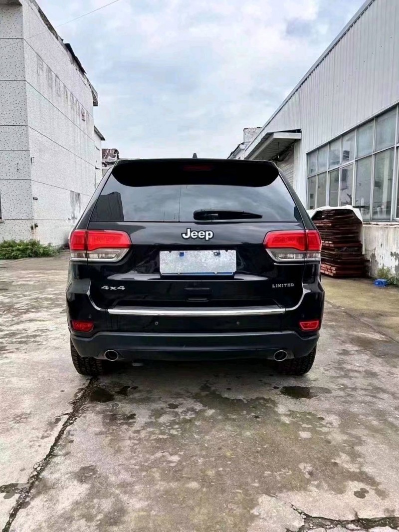 湖州15年Jeep大切诺基6