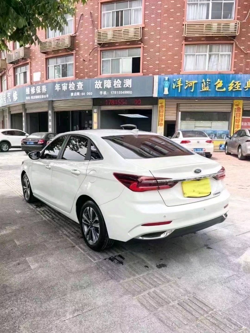 湖州22年福特福睿斯4